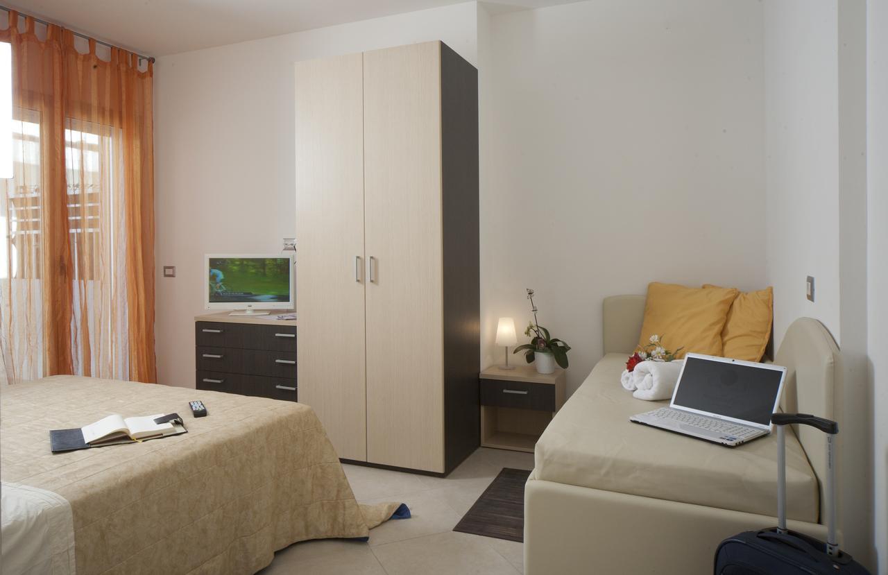 Residence Perla Misano Adriatico Dış mekan fotoğraf