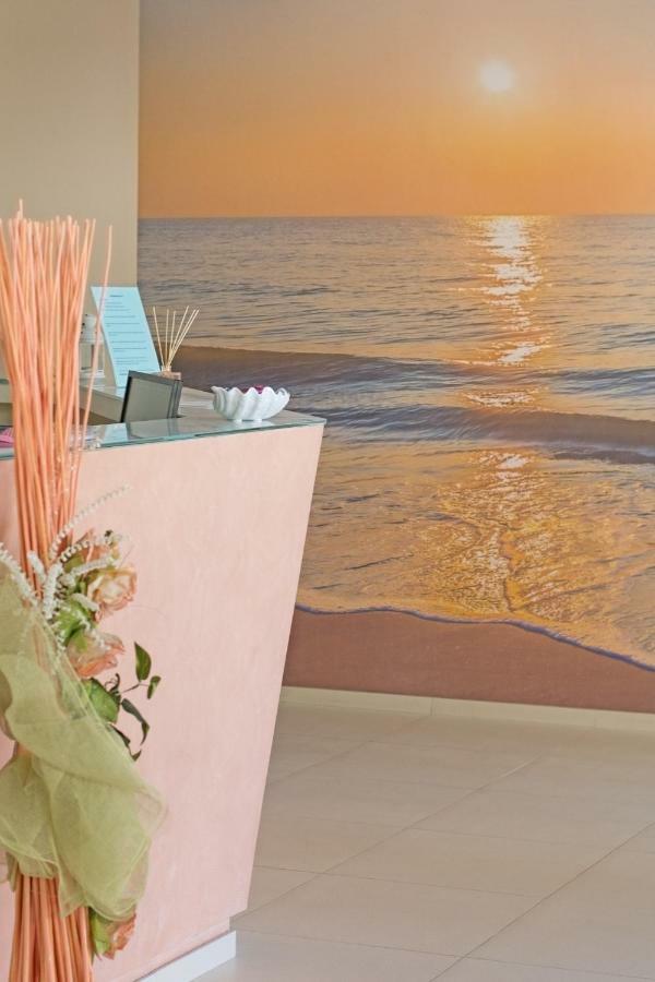 Residence Perla Misano Adriatico Dış mekan fotoğraf