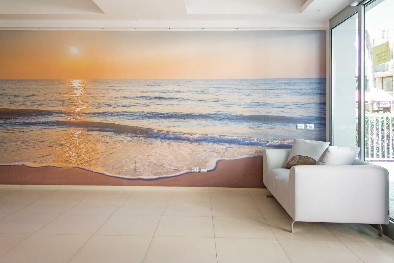 Residence Perla Misano Adriatico Dış mekan fotoğraf